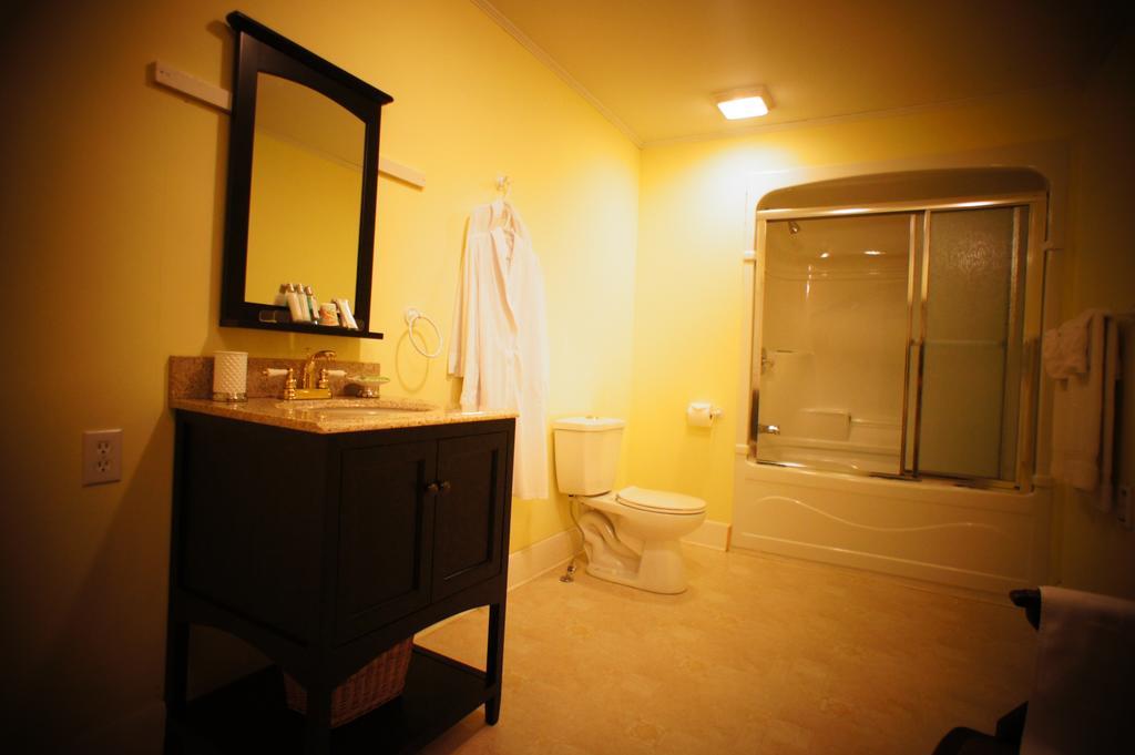 Inn On Frederick St. Andrews By The Sea Екстериор снимка