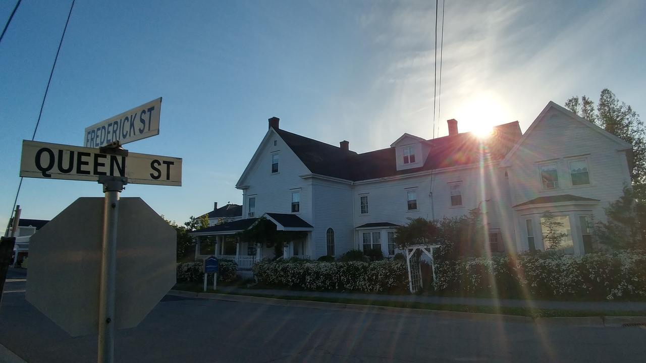Inn On Frederick St. Andrews By The Sea Екстериор снимка